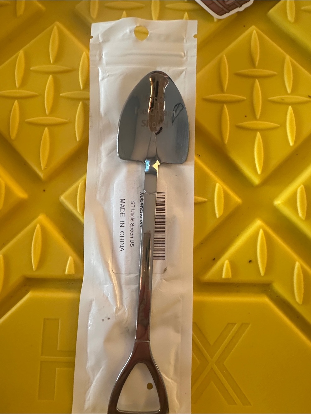 Uncles Ice Cream Shovel